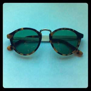 Madewell Indio sunglasses with cloth bag